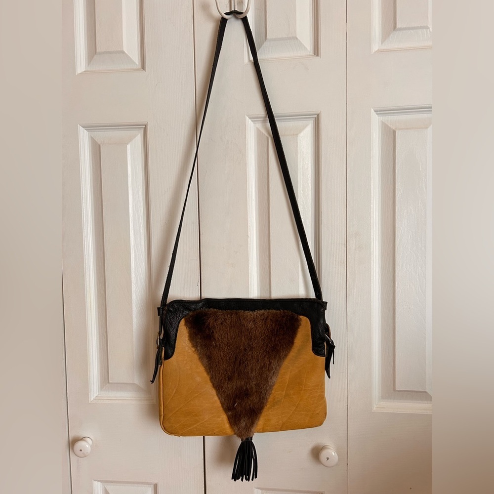 Genuine leather / fur trim crossbody - Picture 2 of 12